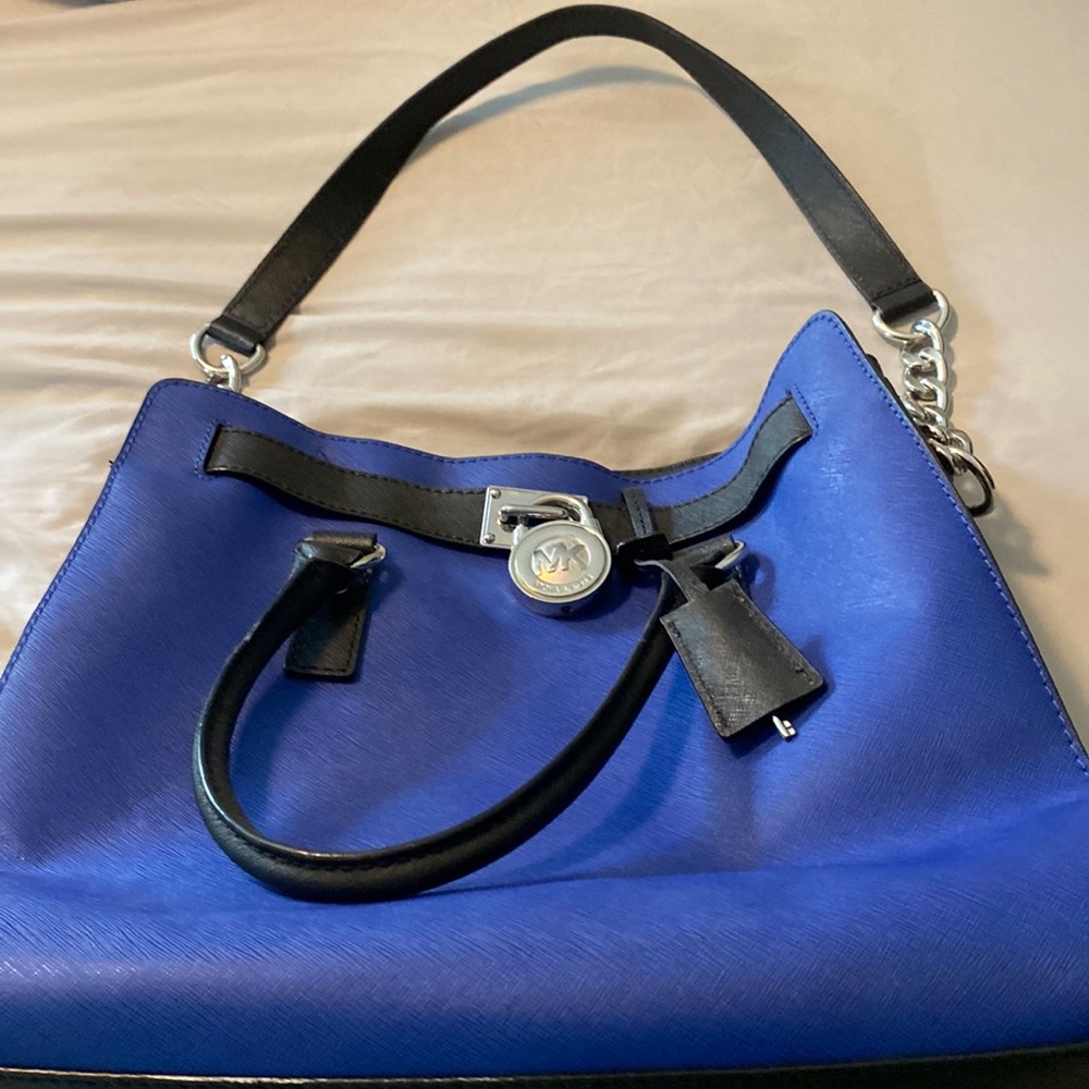 Women’s large Michael Kors bag